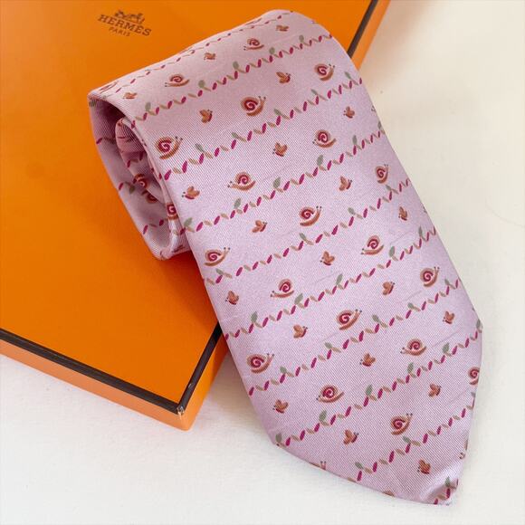 HERMES Vintagr Silk Pattern Snail and Butterfly Tie RARE - Picture 1 of 8